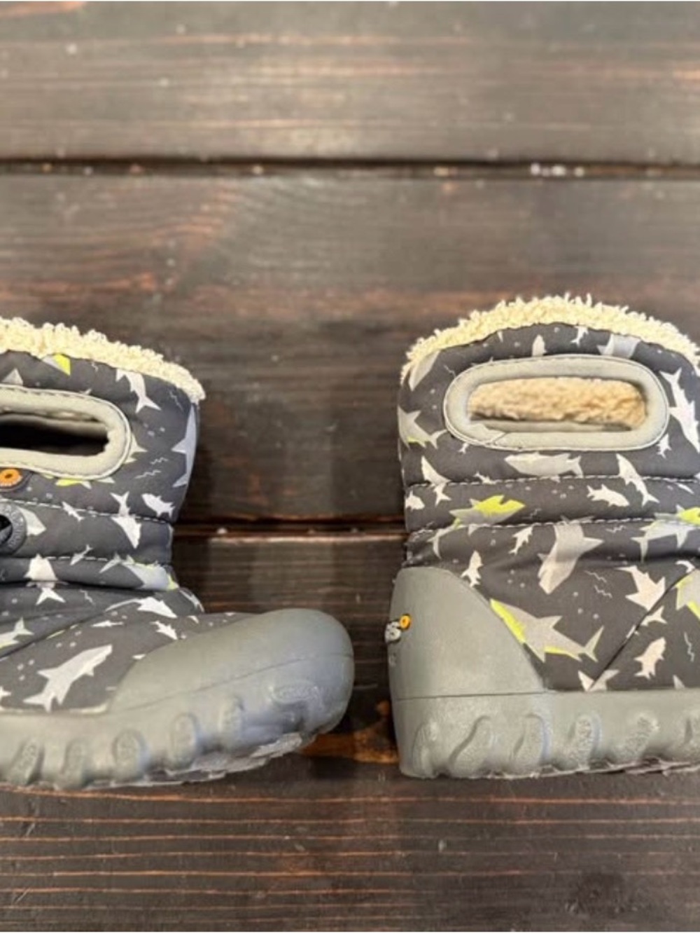 Bogs B-Moc Sharks Snow Boots Fleece Lined Waterproof Infant Size 6